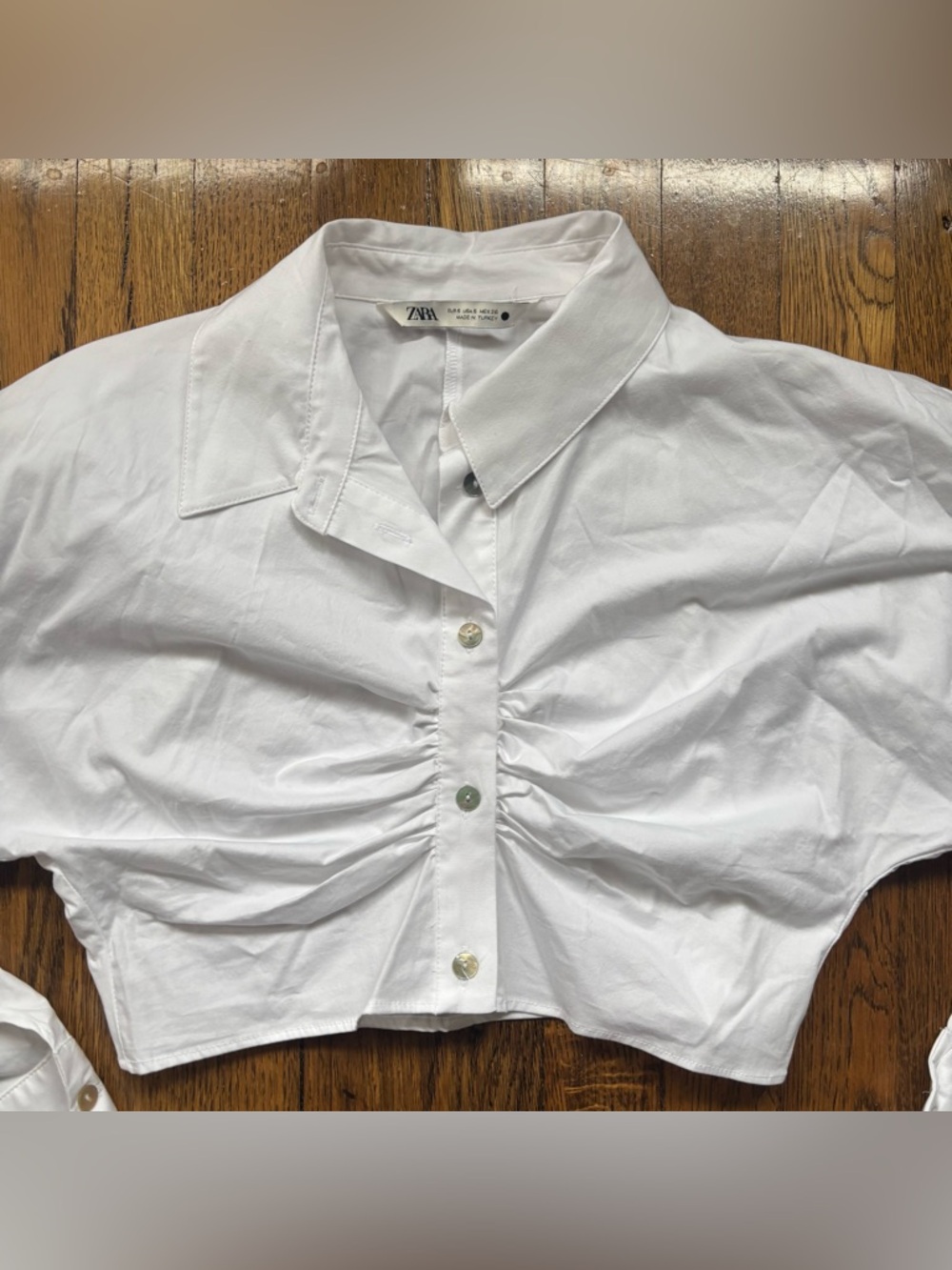 Zara White Cropped Button-Down Shirt w Rouching - Picture 8 of 8